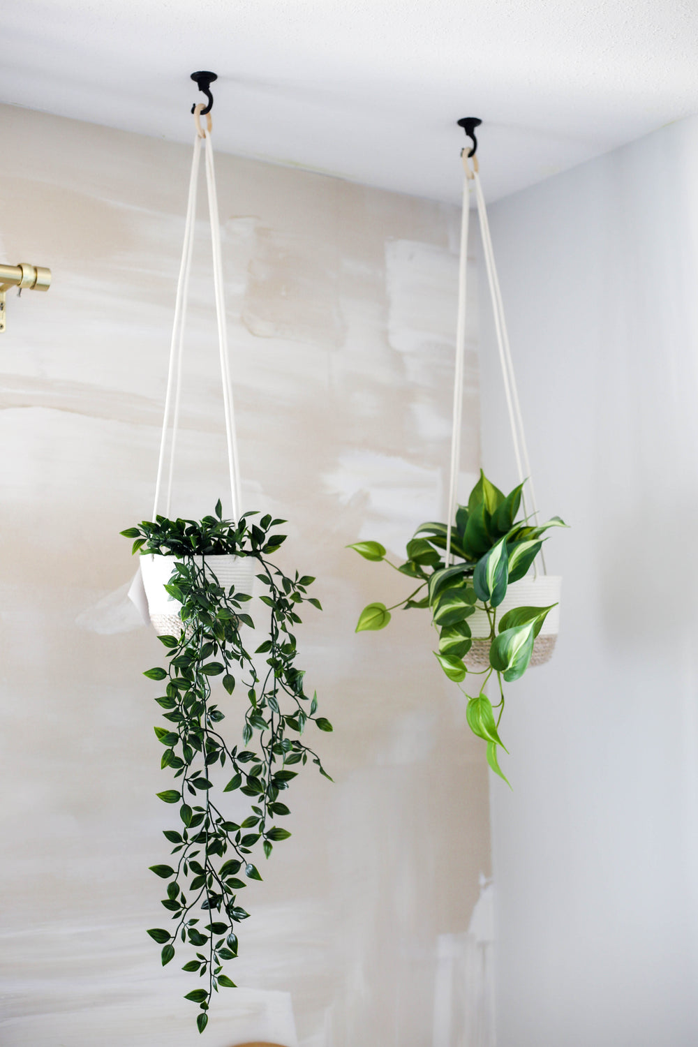 Jute Hanging Planter-1