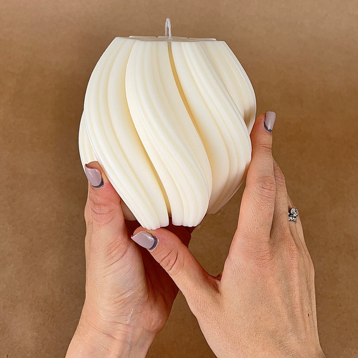 Big Swirl Candle-5